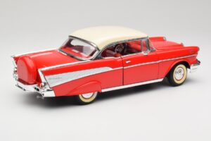 Chevrolet Bel Air Matador Rojo & India Marfil Road Legends 1:18 92109 Metal - imagen 3 de 8