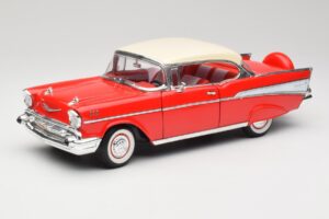 Chevrolet Bel Air Matador Rojo & India Marfil Road Legends 1:18 92109 Metal