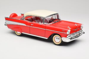 Chevrolet Bel Air Matador Rojo & India Marfil Road Legends 1:18 92109 Metal - imagen 6 de 8