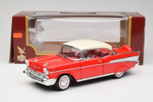 Chevrolet Bel Air Matador Rojo & India Marfil Road Legends 1:18 92109 Metal - imagen 8 de 8