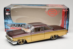 Chevrolet Bel Air Dorado & Marrón Maisto 1:18 31064 Metal - imagen 8 de 8