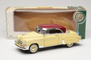 Chevrolet Bel Air Amarillo & Rojo Motormax 1:18 73111 Metal - imagen 8 de 8