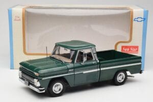 Chevrolet C-10 Verde Sun Star 1:18 1360 Metal - imagen 8 de 8
