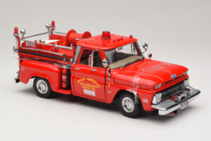 Chevrolet C-20 Fire Truck Sun Star 1:18 1383 Metal - imagen 4 de 6
