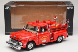 Chevrolet C-20 Fire Truck Sun Star 1:18 1383 Metal - imagen 6 de 6