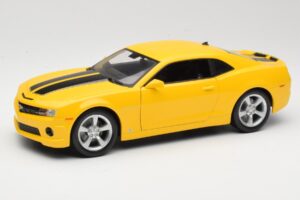 Chevrolet Camaro SS RS Amarillo Maisto 1:18 31173 Metal