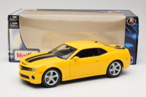 Chevrolet Camaro SS RS Amarillo Maisto 1:18 31173 Metal - imagen 8 de 8