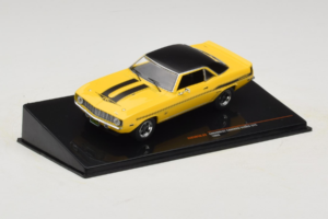 Chevrolet Camaro Yenko SYC Amarillo IXO 1:43 CLC591N Metal - imagen 2 de 4