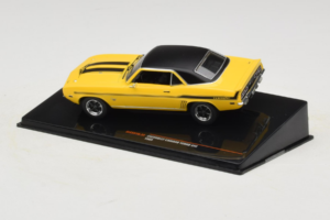 Chevrolet Camaro Yenko SYC Amarillo IXO 1:43 CLC591N Metal - imagen 3 de 4
