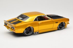 Chevrolet Camaro Z/28 Dorado Maisto 1:18 31066 Metal - imagen 3 de 8