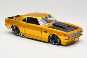 Chevrolet Camaro Z/28 Dorado Maisto 1:18 31066 Metal - imagen 6 de 8