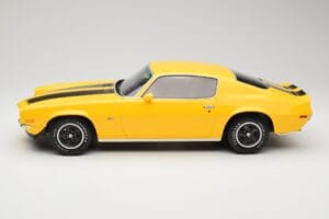 Chevrolet Camaro Z28 RS Daytona Yellow Otto 1:12 G085 Resina - imagen 3 de 6
