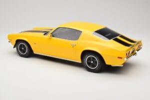 Chevrolet Camaro Z28 RS Daytona Yellow Otto 1:12 G085 Resina - imagen 5 de 6