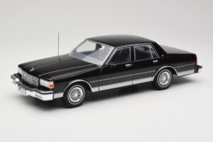 Chevrolet Caprice Negro MCG 1:18 MCG18113 Metal