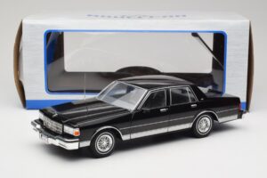 Chevrolet Caprice Negro MCG 1:18 MCG18113 Metal - imagen 6 de 6