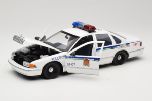 Chevrolet Caprice Canadá Policía UT Models 1:18 21023 Metal - imagen 2 de 8
