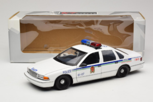 Chevrolet Caprice Canadá Policía UT Models 1:18 21023 Metal - imagen 8 de 8
