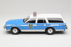 Chevrolet Caprice Estate Wagon NYPD MCG 1:18 MCG18477 Metal - imagen 3 de 6
