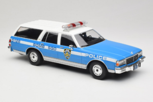 Chevrolet Caprice Estate Wagon NYPD MCG 1:18 MCG18477 Metal - imagen 4 de 6