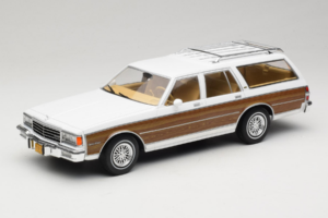 Chevrolet Caprice Estate Wagon Blanco MCG 1:18 MCG18475 Metal