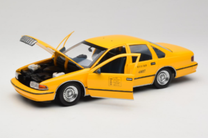 Chevrolet Caprice Taxi NYC UT Models 1:18 180142095-O1 Metal - imagen 2 de 8