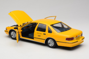 Chevrolet Caprice Taxi NYC UT Models 1:18 180142095-O1 Metal - imagen 5 de 8