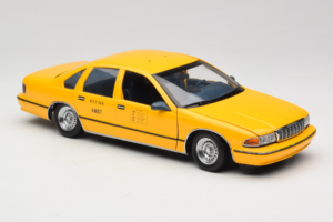 Chevrolet Caprice Taxi NYC UT Models 1:18 180142095-O1 Metal - imagen 6 de 8