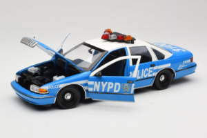 Chevrolet Caprice Nueva York Policía UT Models 1:18 180142097 Metal - imagen 2 de 8