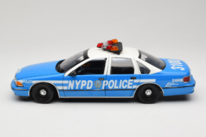Chevrolet Caprice Nueva York Policía UT Models 1:18 180142097 Metal - imagen 4 de 8
