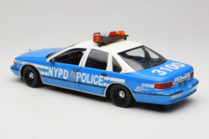 Chevrolet Caprice Nueva York Policía UT Models 1:18 180142097 Metal - imagen 5 de 8