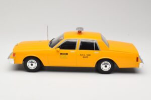 Chevrolet Caprice Amarillo Taxi MCG 1:18 MCG18038 Metal - imagen 3 de 6