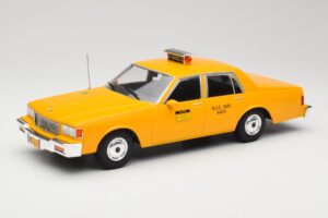 Chevrolet Caprice Amarillo Taxi MCG 1:18 MCG18038 Metal