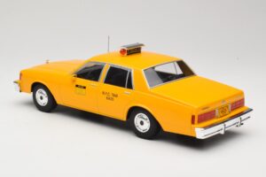 Chevrolet Caprice Amarillo Taxi MCG 1:18 MCG18038 Metal - imagen 5 de 6