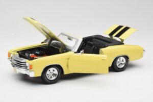 Chevrolet Chevelle SS 454 Amarillo Maisto 1:18 531890 Metal - imagen 2 de 8