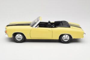 Chevrolet Chevelle SS 454 Amarillo Maisto 1:18 531890 Metal - imagen 4 de 8