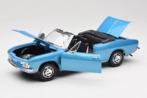 Chevrolet Corvair Monza Descapotable Azul Road Signature 1:18 92498 Metal - imagen 2 de 8