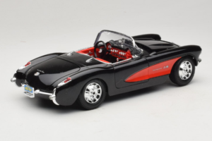 Chevrolet Corvette C1 Negro & Rojo Bburago 1:18 3034-M1 Metal - imagen 3 de 8