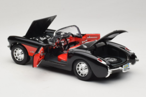 Chevrolet Corvette C1 Negro & Rojo Bburago 1:18 3034-M1 Metal - imagen 5 de 8