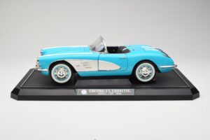 Chevrolet Corvette C1 Hard Top Azul Solido 1:12 1202-M1 Metal - imagen 4 de 8