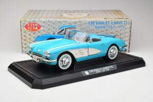 Chevrolet Corvette C1 Hard Top Azul Solido 1:12 1202-M1 Metal - imagen 8 de 8