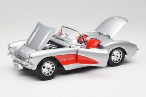 Chevrolet Corvette C1 Plata & Rojo Bburago 1:18 3024-M1 Metal - imagen 2 de 8