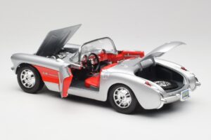Chevrolet Corvette C1 Plata & Rojo Bburago 1:18 3024-M1 Metal - imagen 5 de 8