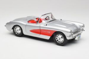 Chevrolet Corvette C1 Plata & Rojo Bburago 1:18 3024-M1 Metal - imagen 6 de 8