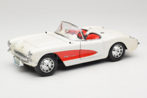 Chevrolet Corvette C1 Blanco & Rojo Bburago 1:18 3024-M3 Metal