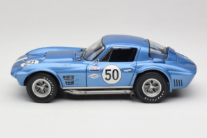 Chevrolet Corvette C2 Grand Sport #50 Nassau Speed Week 1963 Exoto 1:18 RLG18024 Metal - imagen 4 de 8