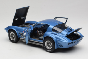 Chevrolet Corvette C2 Grand Sport #50 Nassau Speed Week 1963 Exoto 1:18 RLG18024 Metal - imagen 5 de 8