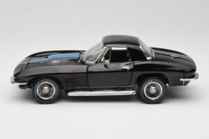 Chevrolet Corvette C2 Negro American Muscle 1:18 AMM1099/06 Metal - imagen 4 de 8