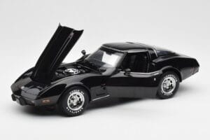 Chevrolet Corvette C3 Negro UT Models 1:18 21071 Metal - imagen 2 de 8