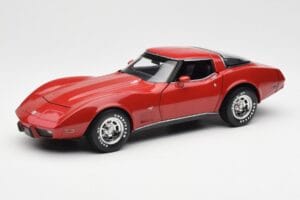 Chevrolet Corvette C3 Rojo UT Models 1:18 21073 Metal
