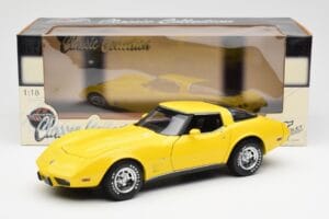 Chevrolet Corvette C3 Amarillo UT Models 1:18 21074 Metal - imagen 8 de 8